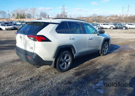 2021 Toyota Rav4 Hybrid Xle Premium z USA, uszkodzony, nr VIN 4T3B6RFV6MU046772